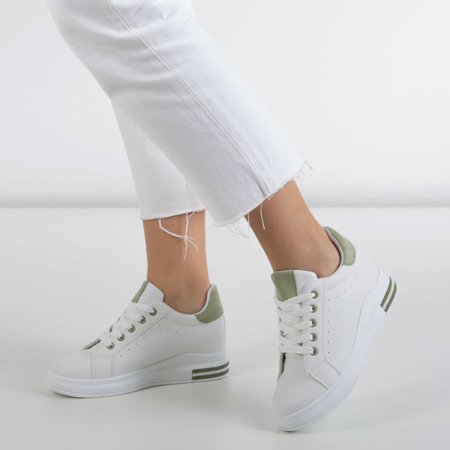 Białe buty sportowe na krytym koturnie z zielonymi wstawkami Sliomenea - Obuwie