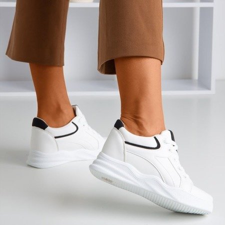 Białe sneakersy damskie na krytej koturnie Trixy - Obuwie