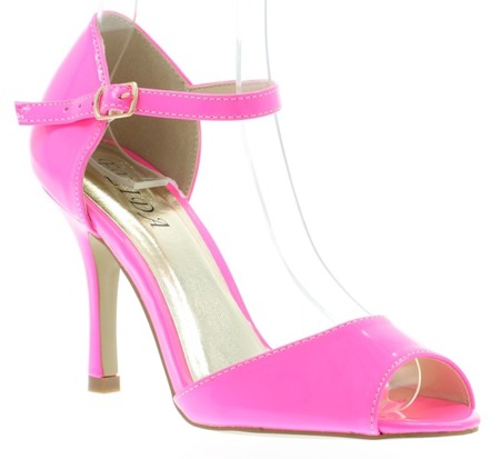 Lakierowane sandały w kolorze neonowego różu Guisera - Obuwie