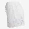 Białe damskie krótkie spodenki zdobione koronką - Odzież