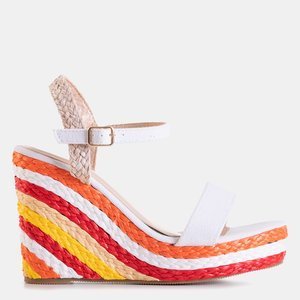 Białe damskie sandały na kolorowym koturnie Aropaho - Obuwie