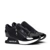 Czarne sportowe buty na koturnie- Obuwie