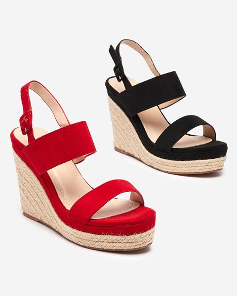 Czerwone damskie sandały na koturnie Netika - Obuwie