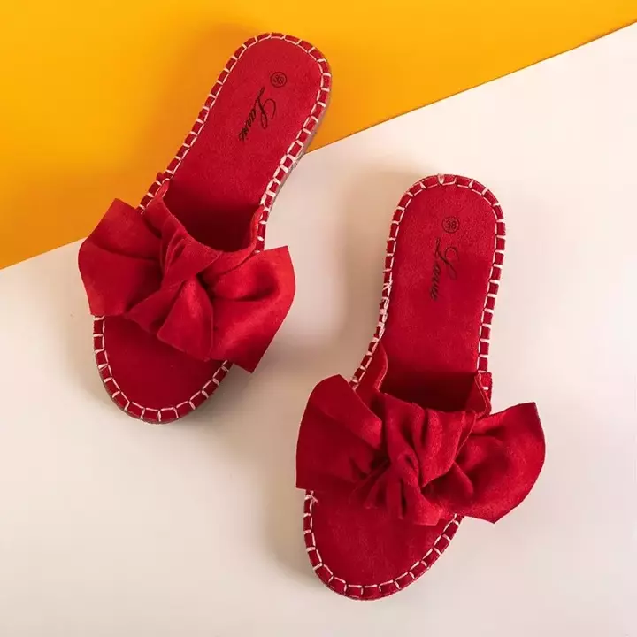 OUTLET Czerwone damskie klapki z kokardką Bonehas - Obuwie