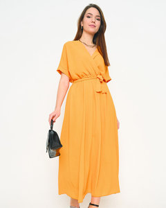 Pomarańczowa damska prosta sukienka z kopertowym dekoltem - Odzież