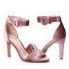 Różowe sandały na szpilce- Obuwie