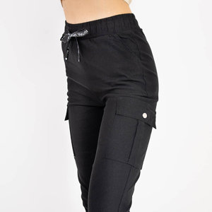 Spodnie damskie typu bojówki w kolorze czarnym  - Odzież