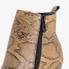 Wężowe damskie botki w kolorze brązowym Keyne - Obuwie