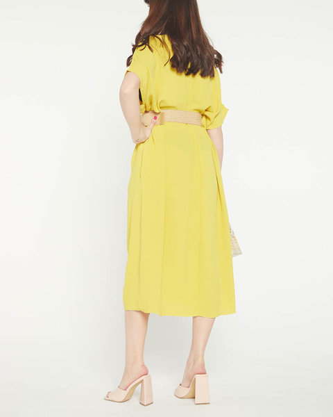 Żółta damska sukienka oversize z paskiem - Odzież