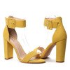 Żółte sandały na słupku z zapięciem Katie- Obuwie