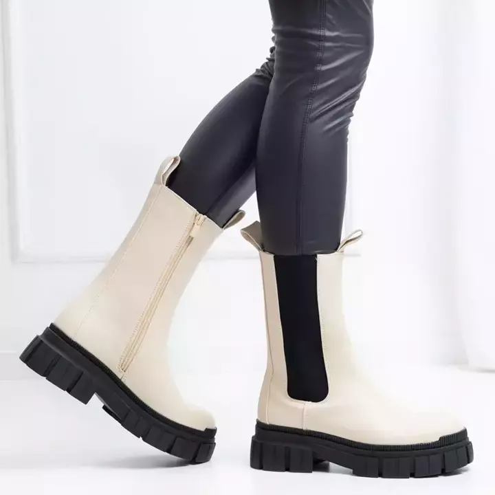 OUTLET Бежеві жіночі високі чоботи Violata - Взуття