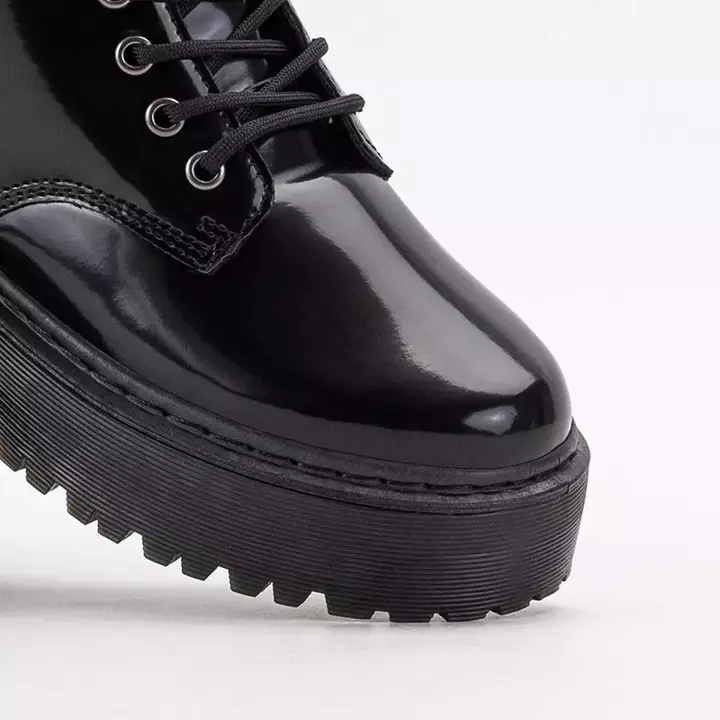 OUTLET Чорні лаковані чоботи Beretta - Взуття