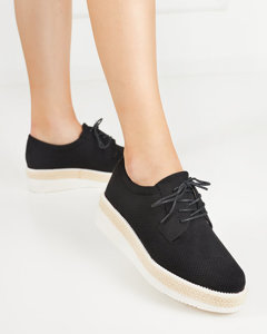 OUTLET Чорні жіночі туфлі з ажурним верхом Lefina - Взуття