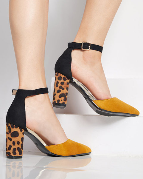 OUTLET Гірчичні босоніжки на шпильці з модним візерунком Herino - Взуття